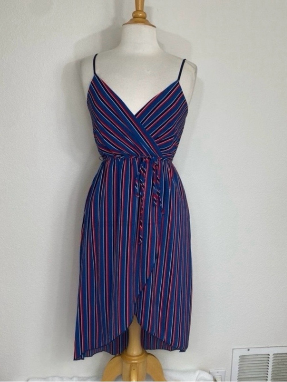 Fig & Olive Women's Blue Red Stripe High Low Midi Dress Size Small Coastal Girly